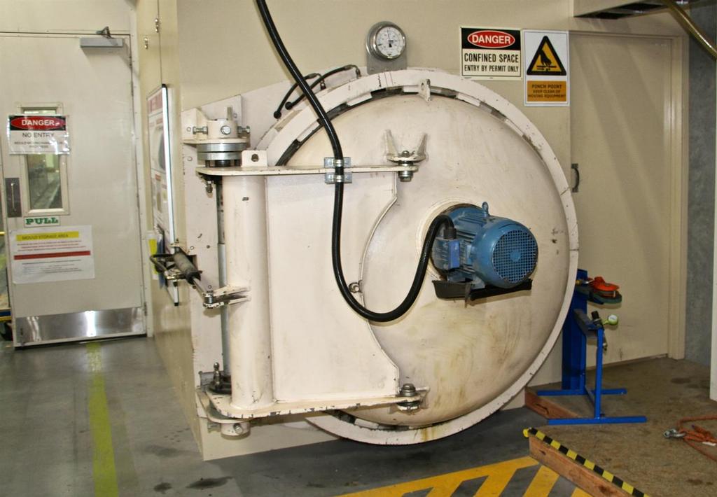 Door of one of the 50metre long autoclaves at Southern Spars - Southern Spars, Avondale facility, Auckland NZ April 18, 2016 © Richard Gladwell www.photosport.co.nz